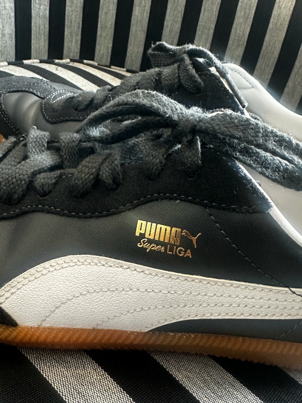 Puma Super Liga Sneakers Men’s 8.5 Black White Gum Sole Retro Soccer Style